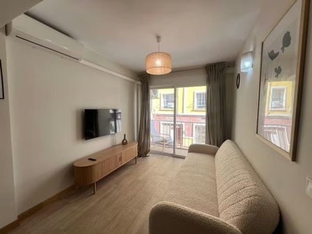 Carrer Guillem Escrivà, Valencia, Valencian Community 46011 - Photo 2