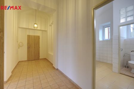 Pronájem bytu 2+1 77 m² - Photo 4