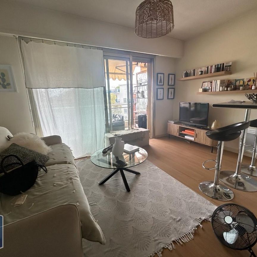 Location Appartement 1 pièce 26m² ST LAURENT DU VAR 06700 - Photo 1