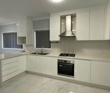 Street Facing Granny Flat with Parking - Photo 4