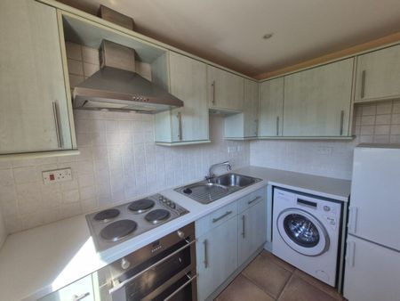 Gresham Road, CM14, Brentwood - Photo 4