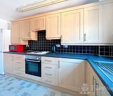 1 Bedroom - Photo 4