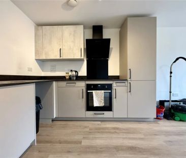 Commercial Road, Poole, Dorset, BH14 - Photo 6