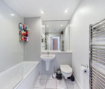 1 bedroom flat to rent - Photo 6