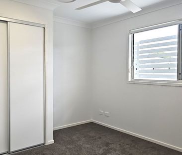 AVAIL 13/11/26-3 BEDROOM 2 BATHROOM TOWNHOUSE WITH DUCTED AIR - Photo 1