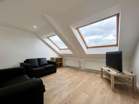 Eslington Terrace, Newcastle Upon Tyne - Photo 1