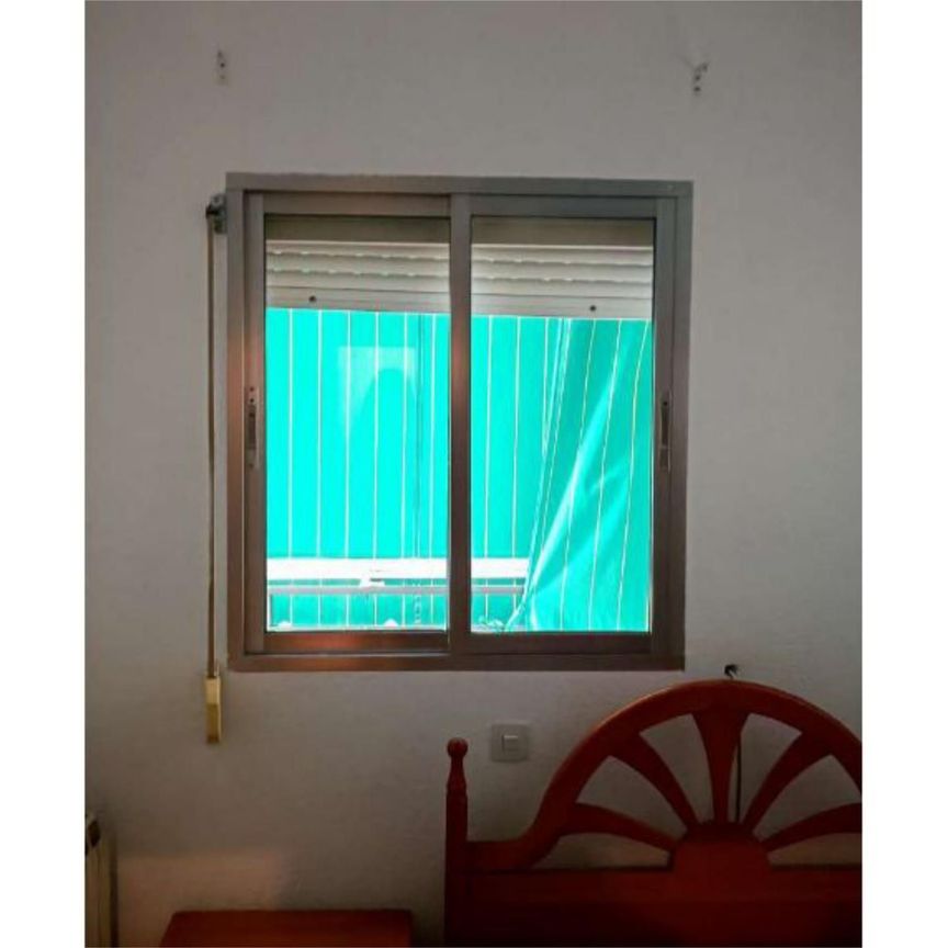 Piso de alquiler en Calle de Santa Teresa de Jesús, 19, Centro Urbano - Photo 1