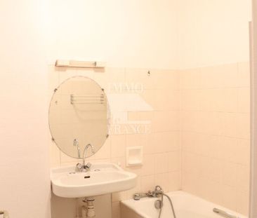 Location Appartement 3 pièces 69m² - Photo 3
