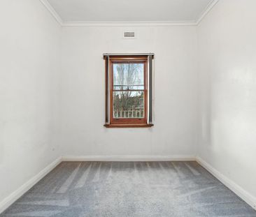 Three Bedroom Home in a Central Location - Photo 2