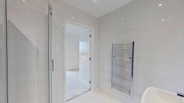 3 bedroom flat to rent - Photo 1