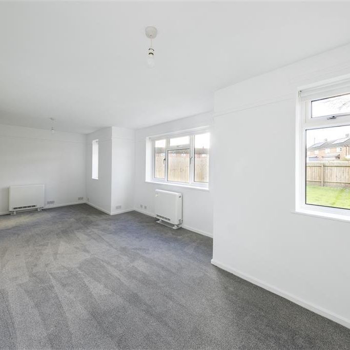 East Crescent, Dereham, Swanton Morley - Photo 1