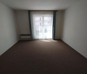 Pronájem bytu 1+kk 30 m2 - Fotografie 3