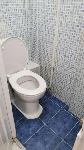 1 bedroom in a flat share to rent - Photo 5