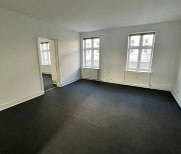 Rummelig 3-vær med egen vaskemaskine - Photo 2