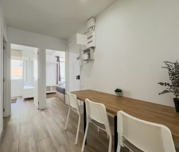 Carrer de lAntiga Travessera, L'Hospitalet de Llobregat, Catalonia ... - Photo 3