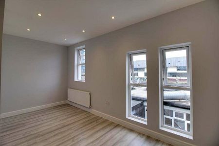 2 bedroom flat to rent - Photo 2