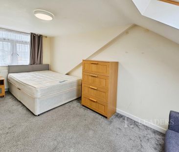 House share to rent - Photo 3