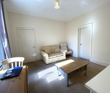 St Thomas Hill, Canterbury - Photo 5