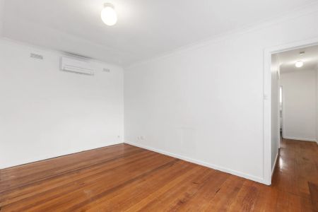 Affordable & Spacious - Photo 4
