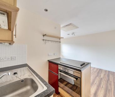 1 bedroom flat to rent - Photo 6