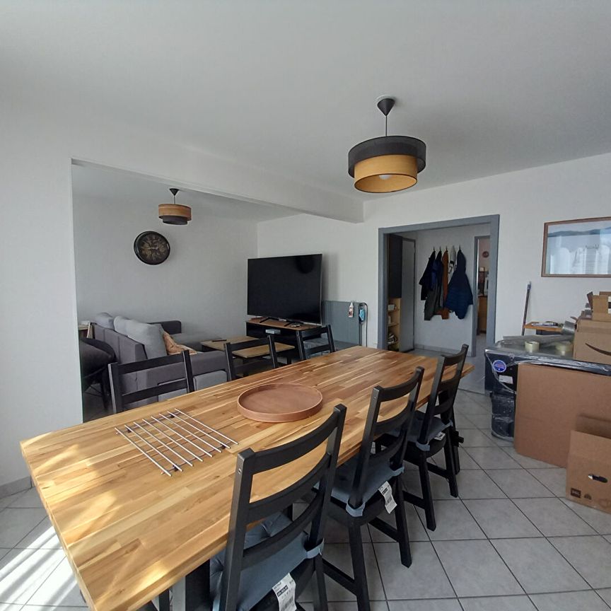 Location Appartement 4 pièces 68m² - Photo 1