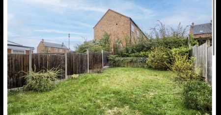 Room in a Shared House, Deerstalker Square, B16 - Photo 3