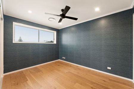 Elevated Living in the Heart of Hawthorne - Photo 5