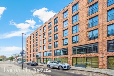 Victoria Road, Feltham - Photo 2