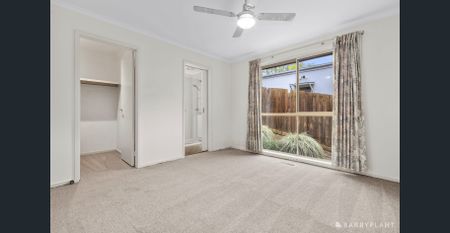 Elevated Family Living in a Peaceful Position - Photo 4