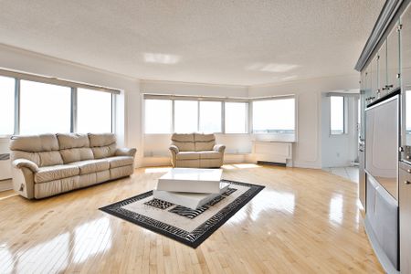 Condo for rent, Montréal (Saint-Léonard) - Photo 3