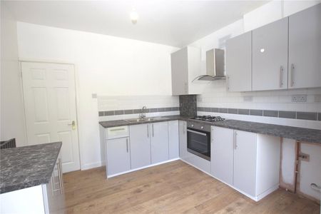 Alton Gardens, Southend-on-Sea, Essex, SS2 6QU - Photo 5