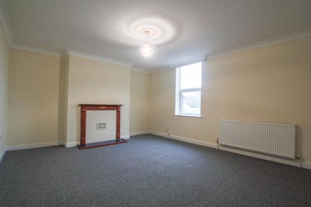 Queens Road, Lowestoft - Photo 2