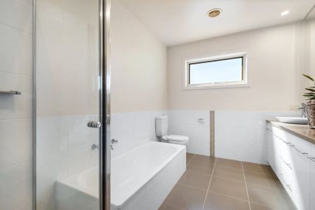 Modern Townhouse with Space, Style & Versatility - Photo 3