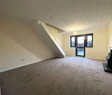 Millfield Gardens, Kidderminster, Worcestershire, DY11 - Photo 6