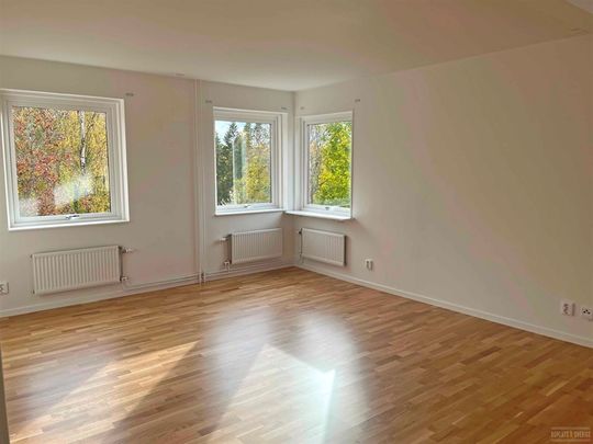 Plogvägen 105 - Photo 1