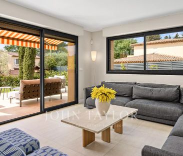 Maison à louer Mougins, Cote d'Azur, France12 000 EUR / Mois - Photo 1