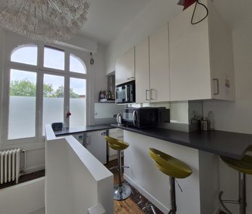 Location Appartement 1 pièce 12m² VILLENEUVE D ASCQ 59650 - Photo 2