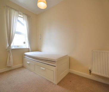 2 Bedroom Terraced To Let - Photo 5