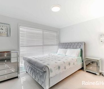 Modern, Stylish & Beautifully Presented - Photo 4