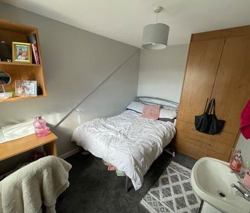 Blenheim Road - Photo 2