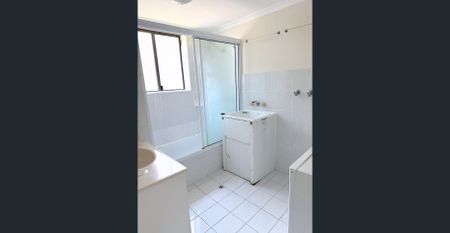 Light, Breezy and Conveniently Located - Photo 4