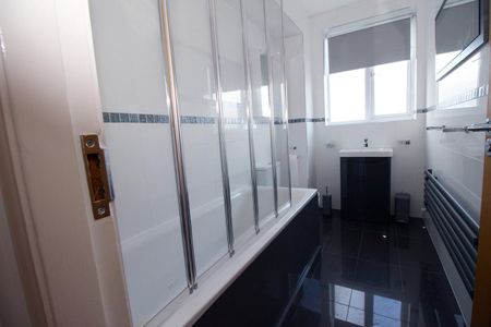 1 Bed Flat, Great James Street, WC1N - Photo 2