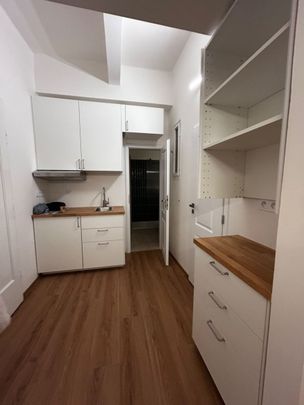 Pronájem bytu 1+1 • 33 m² bez realitkyJeseniova, Praha - Žižkov - Фото 1