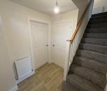 3 bedroom semi-detached house to rent - Photo 1