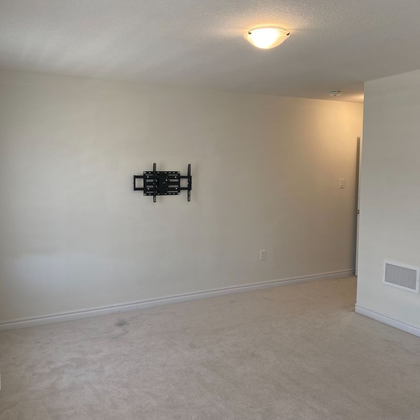 For Lease - 2 Cahill Drive, Brantford, Ontario - Photo 1
