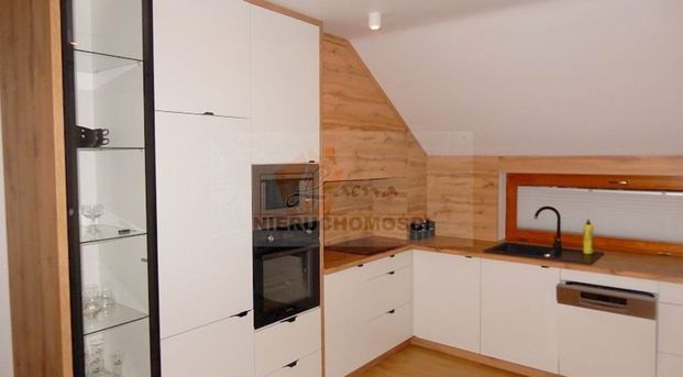 005MW Chełmiec, bezczynszowe mieszkanie na wynajem, pow. 80 m2, I piętro/ poddasze, 3 pokoje, balkon, miejsca postojowe. Cena 3000 zł - Фото 1