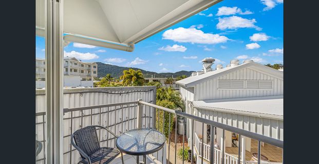 STUDIO IN MAIN STREET AIRLIE BEACH - Photo 1