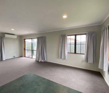 Charming Retreat - Photo 6