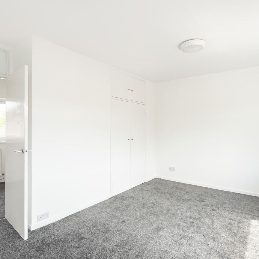 2 bedroom flat to rent, Available unfurnished from 14/10/2024 - Photo 1