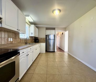 For Lease - 135 Luxury Avenue Unit# Main, Bradford West Gwillimbury... - Photo 6